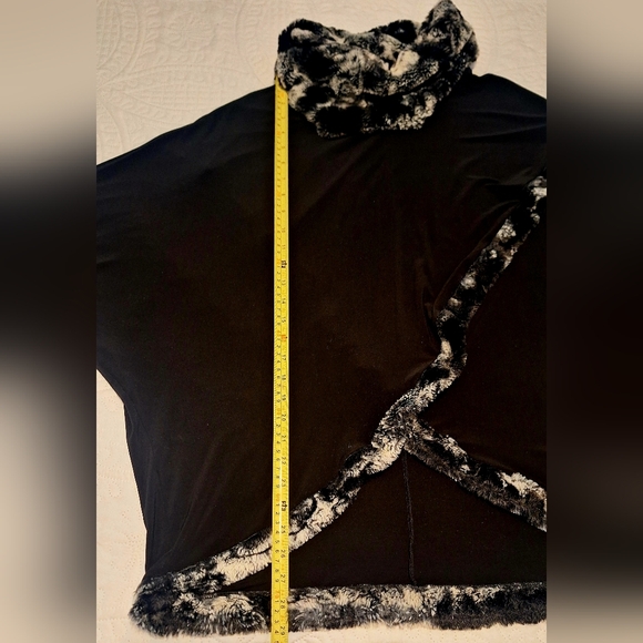 LAST Chance Joseph Ribkoff Black and Gray Faux Fur Trim Top - Picture 11 of 15